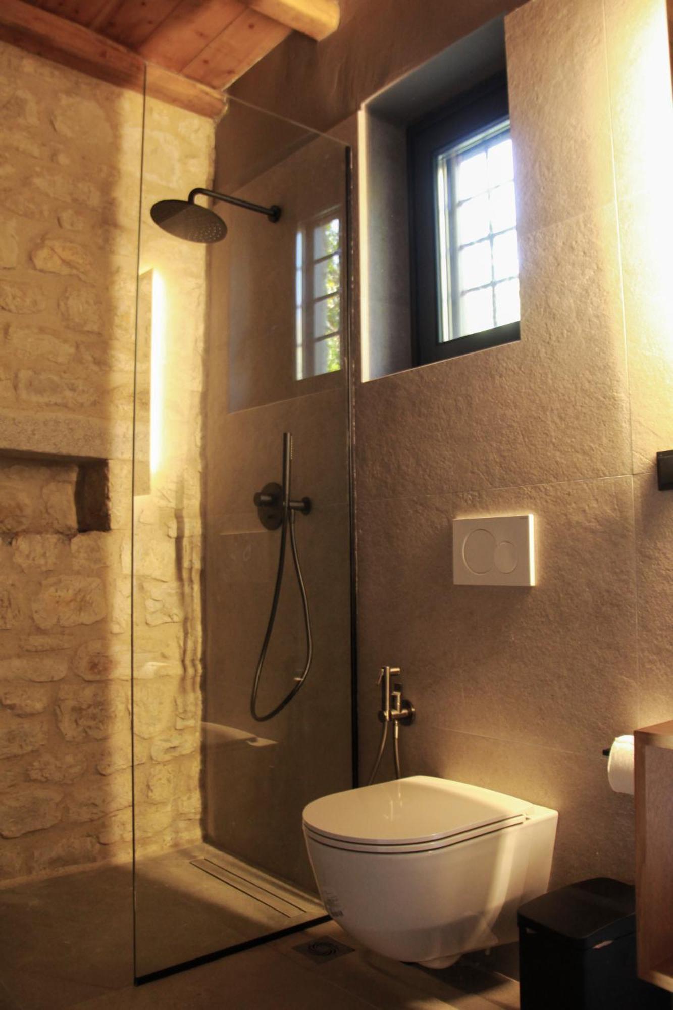 Lithero Suites Стемница Екстериор снимка
