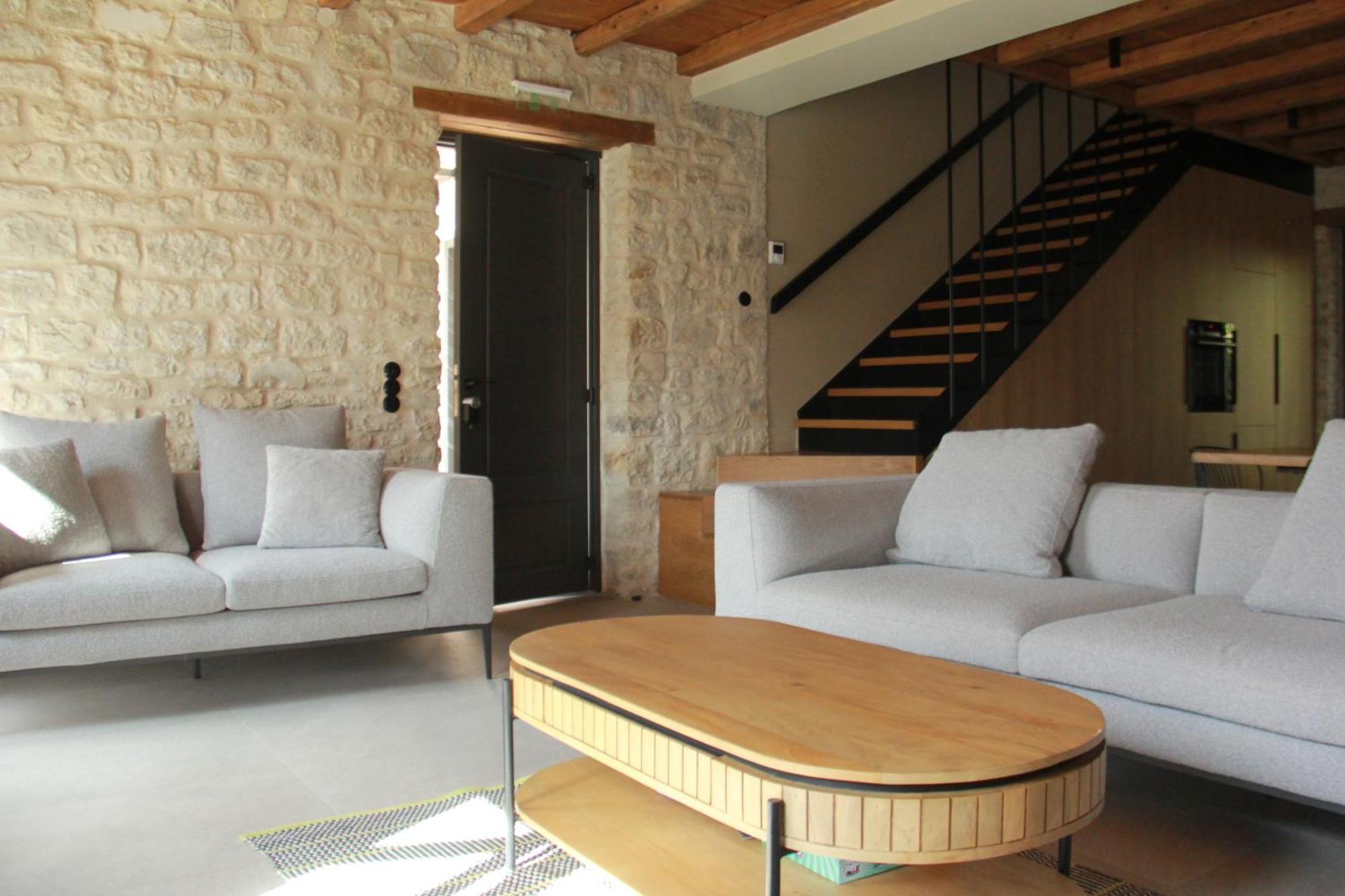 Lithero Suites Стемница Екстериор снимка